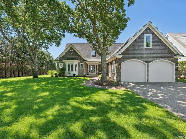 2100 Park Avenue, Mattituck NY 11952