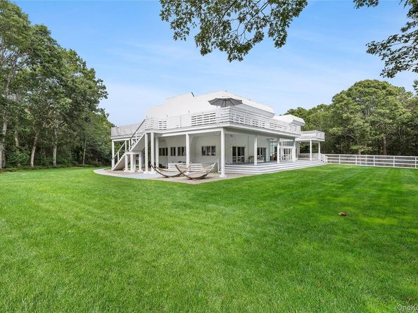 198 Two Holes of Water Road, East Hampton NY 11937