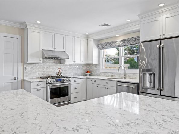 7 Driftwood Drive, Glen Cove NY 11542