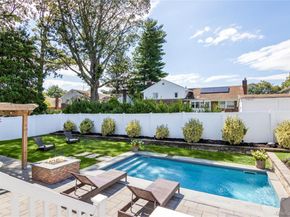 7 Driftwood Drive, Glen Cove NY 11542