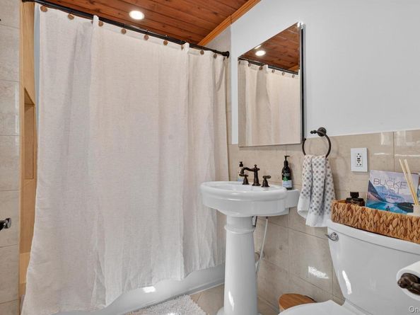 602 McKinley Terrace, Centerport NY 11721