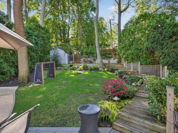 602 McKinley Terrace, Centerport NY 11721