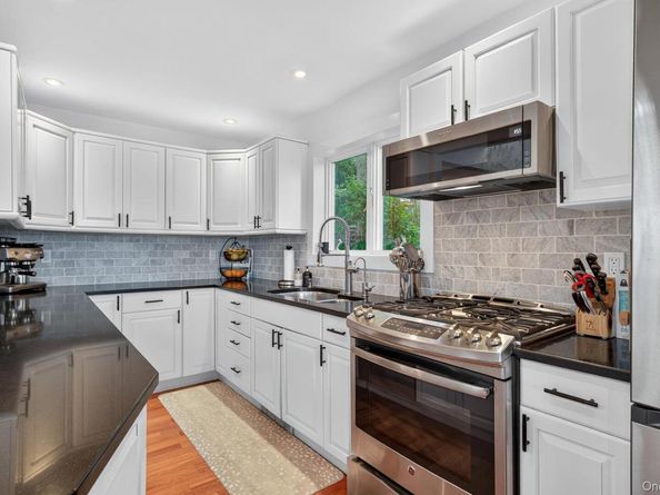 602 McKinley Terrace, Centerport NY 11721
