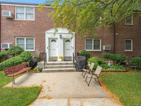 251-42 61st Avenue 11149, Little Neck NY 11362