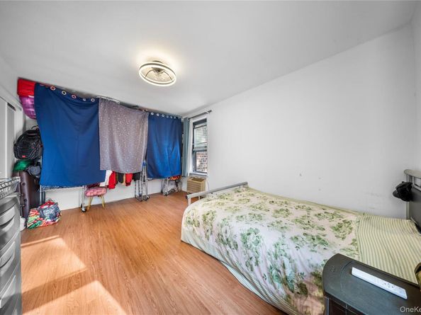 22424 Union Turnpike 1H, Oakland Gardens NY 11364