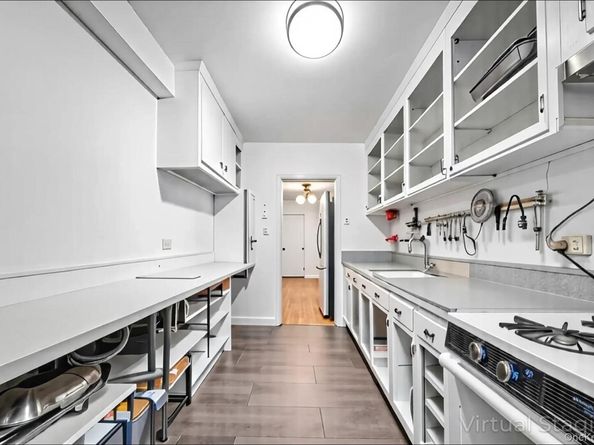22424 Union Turnpike 1H, Oakland Gardens NY 11364