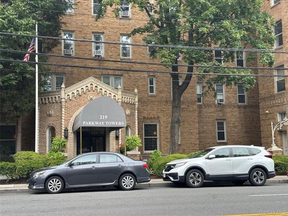 219 Bronx River Road 1G, Yonkers NY 10704