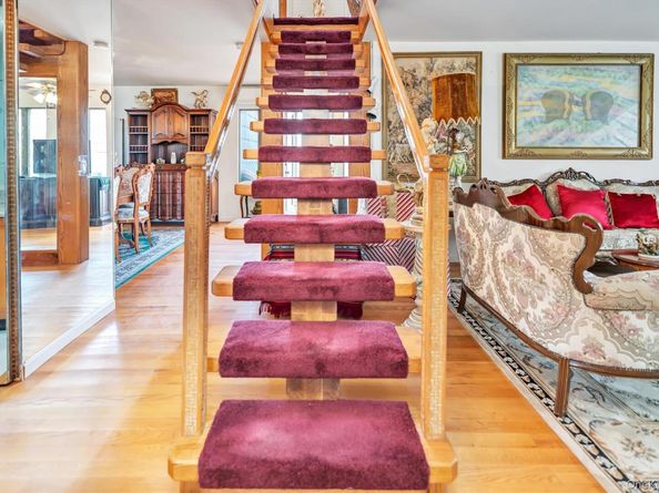 34 W 2nd Street, Freeport NY 11520