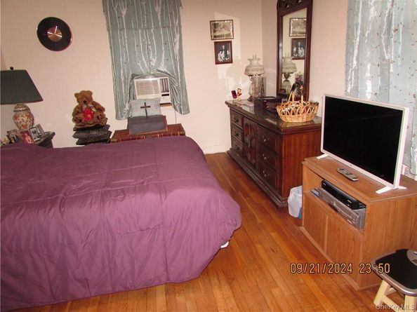 1561 Central Park Ave I5, Yonkers NY 10710