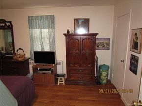 1561 Central Park Ave I5, Yonkers NY 10710