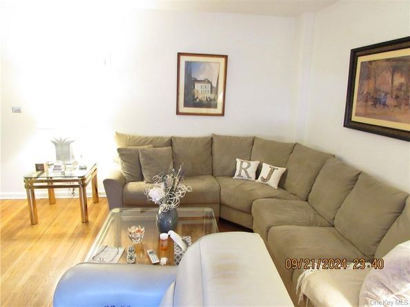 1561 Central Park Ave I5, Yonkers NY 10710