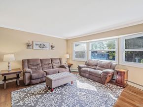 5 Hermart Lane, Ronkonkoma NY 11779