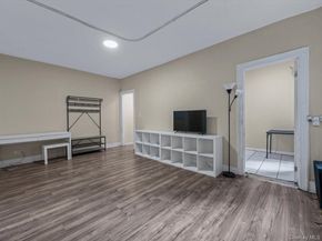 144-44 Sanford Avenue 3A, Flushing NY 11355