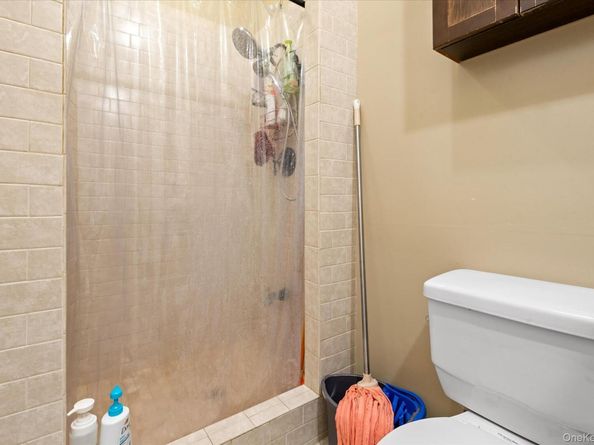 285 Lincoln Avenue, Brooklyn NY 11208