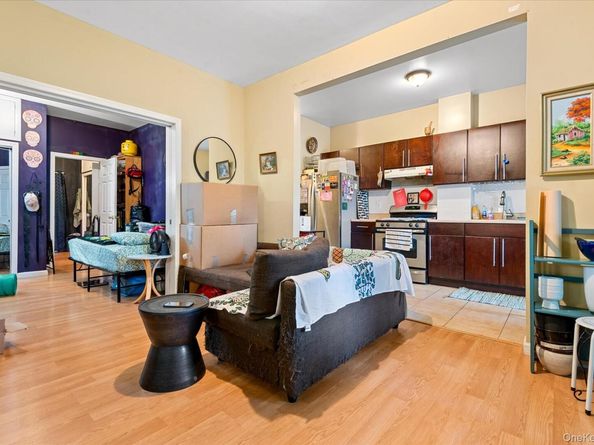 285 Lincoln Avenue, Brooklyn NY 11208
