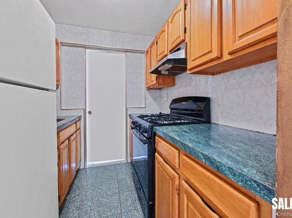 138-10 Franklin Avenue 12A, Flushing NY 11355