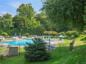 1840 Crompond Road 7B3, Peekskill NY 10566