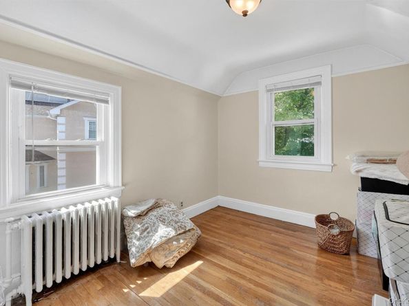 3384 Country Club Road, Bronx NY 10465