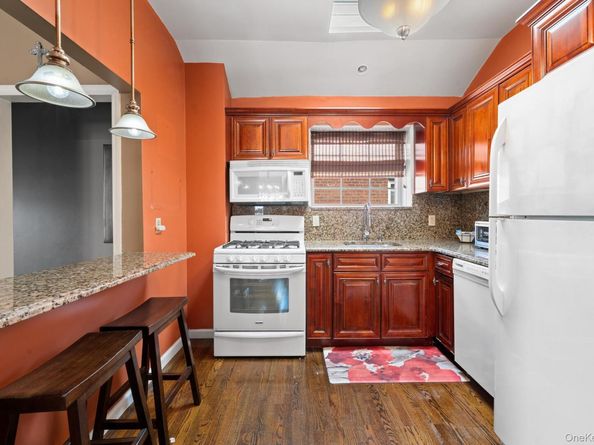 1514 Bayview Avenue, Bronx NY 10465