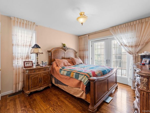 1514 Bayview Avenue, Bronx NY 10465
