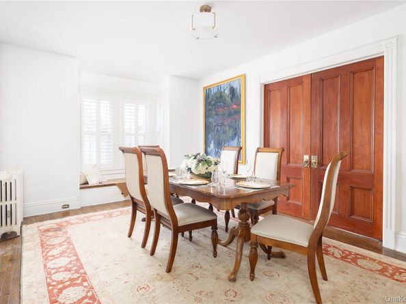 15 Bayside Avenue, Oyster Bay NY 11771