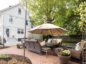 15 Bayside Avenue, Oyster Bay NY 11771