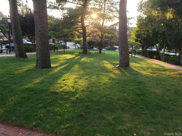 1230 SE Estate Lane Lane SE 2, Bayside NY 11360