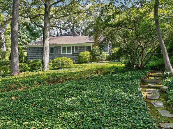 135 Piping Rock Road, Locust Valley NY 11560