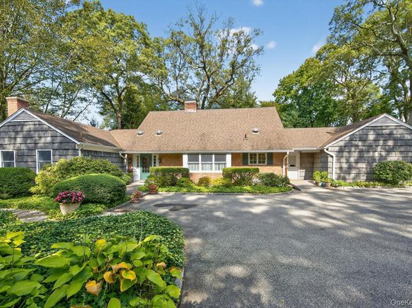 135 Piping Rock Road, Locust Valley NY 11560