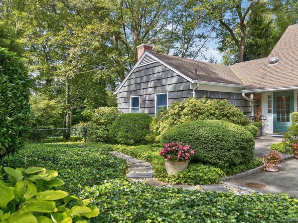 135 Piping Rock Road, Locust Valley NY 11560