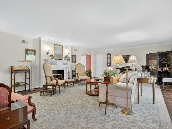 135 Piping Rock Road, Locust Valley NY 11560