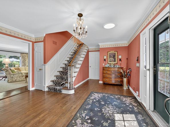 135 Piping Rock Road, Locust Valley NY 11560