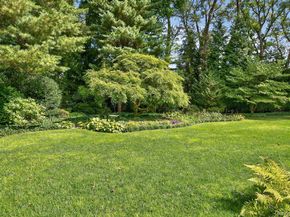135 Piping Rock Road, Locust Valley NY 11560