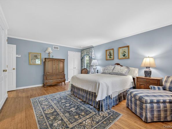 135 Piping Rock Road, Locust Valley NY 11560