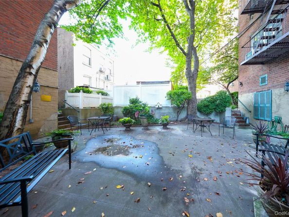 1250 Ocean Parkway 6R, Brooklyn NY 11230