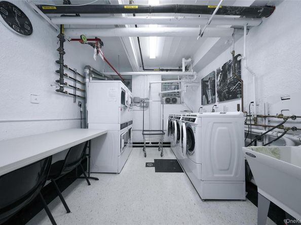 1250 Ocean Parkway 6R, Brooklyn NY 11230