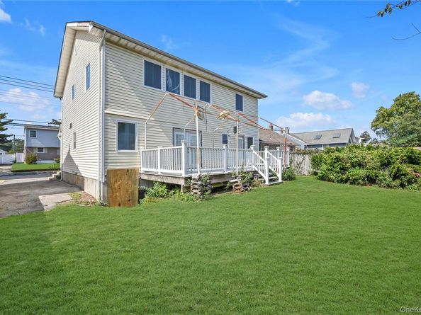 52 Kuhl Avenue, Hicksville NY 11801