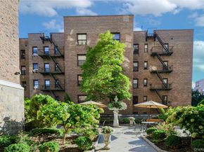 31 Pondfield Road W 63, Bronxville NY 10708