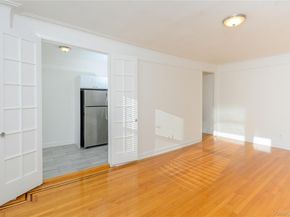 31 Pondfield Road W 63, Bronxville NY 10708