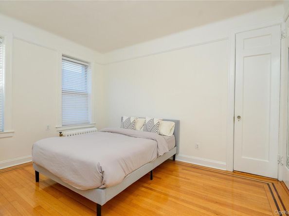 31 Pondfield Road W 63, Bronxville NY 10708