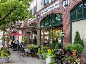 31 Pondfield Road W 63, Bronxville NY 10708