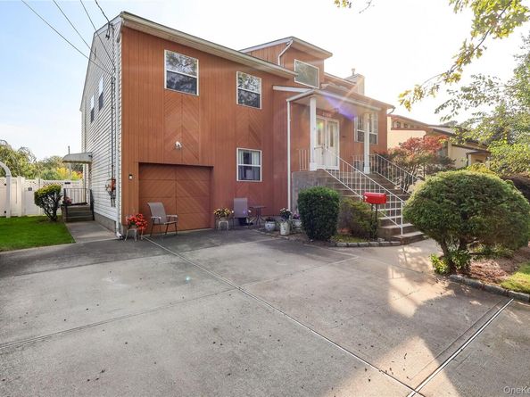 3268 Jackson Avenue, Wantagh NY 11793