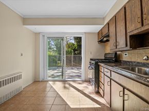 15 Alma Lane, Plainview NY 11803