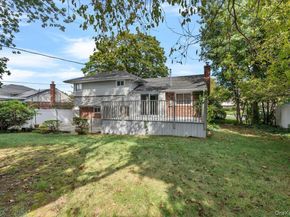15 Alma Lane, Plainview NY 11803