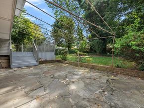 15 Alma Lane, Plainview NY 11803