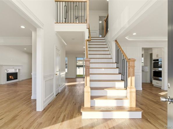 23 Cove Lane, Levittown NY 11756