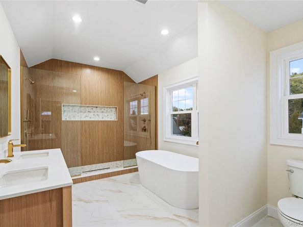 23 Cove Lane, Levittown NY 11756