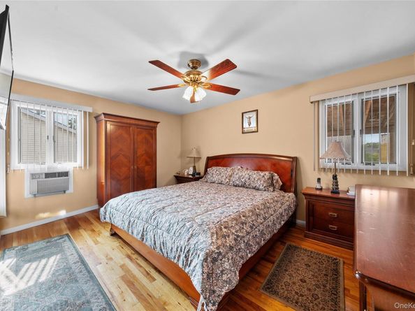 34 W 21st Street, Deer Park NY 11729