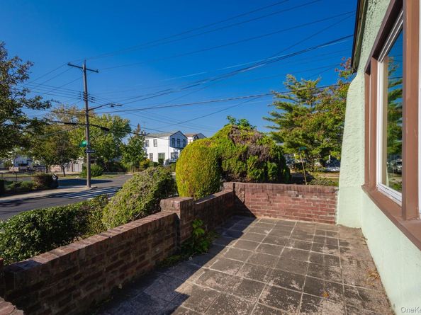 135-01 232 Street, Laurelton NY 11413