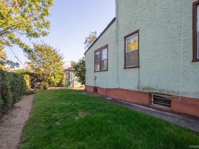135-01 232 Street, Laurelton NY 11413